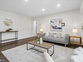 3220 S 28TH Street 202, Alexandria VA 22302