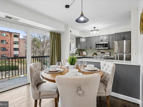 3220 S 28TH Street 202, Alexandria VA 22302