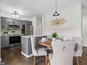 3220 S 28TH Street 202, Alexandria VA 22302