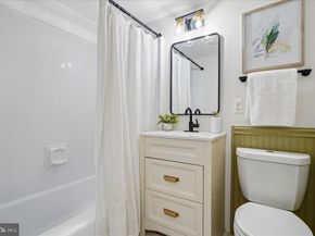 3220 S 28TH Street 202, Alexandria VA 22302