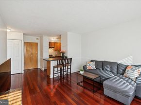 2101 Chestnut Street 1412, Philadelphia PA 19103