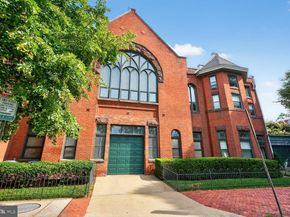 905 South Carolina Avenue SE 6, Washington DC 20003