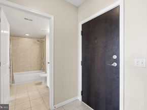 851 N Glebe Road 1914, Arlington VA 22203