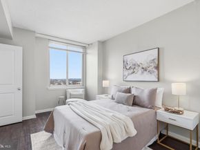 851 N Glebe Road 1914, Arlington VA 22203