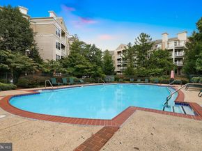 2111 Highcourt Lane 201, Herndon VA 20170