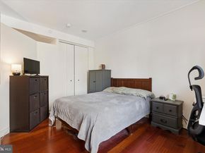 219 S 18TH Street 902, Philadelphia PA 19103