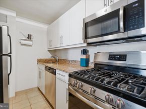 219 S 18TH Street 902, Philadelphia PA 19103