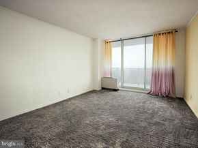 3900 Ford Road 20E, Philadelphia PA 19131