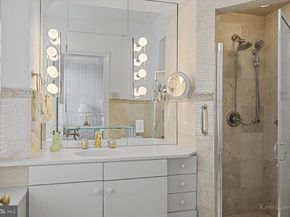 1800 Rittenhouse Square 702, Philadelphia PA 19103