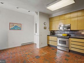 1800 Rittenhouse Square 702, Philadelphia PA 19103