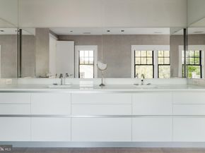 2361 N Edgewood Street, Arlington VA 22207