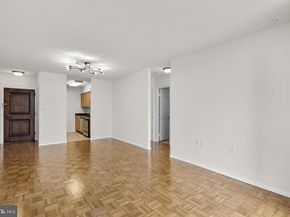 4801 Fairmont Avenue 904, Bethesda MD 20814