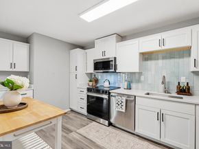307 Yoakum Parkway 706, Alexandria VA 22304