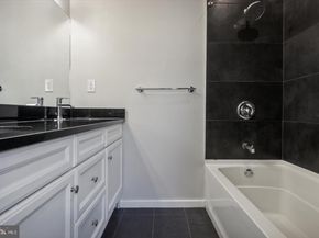 2709 W Glenwood Avenue, Philadelphia PA 19121