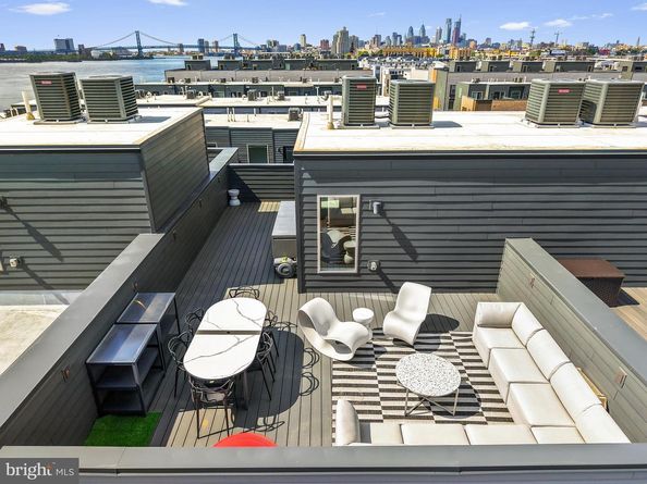 3203 Sunrise Walk, Philadelphia PA 19125