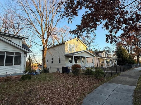 2137 30TH Street NE, Washington DC 20018