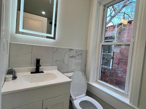 660 N 36TH Street, Philadelphia PA 19104