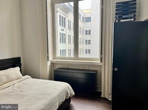1001 Chestnut Street 305E, Philadelphia PA 19107