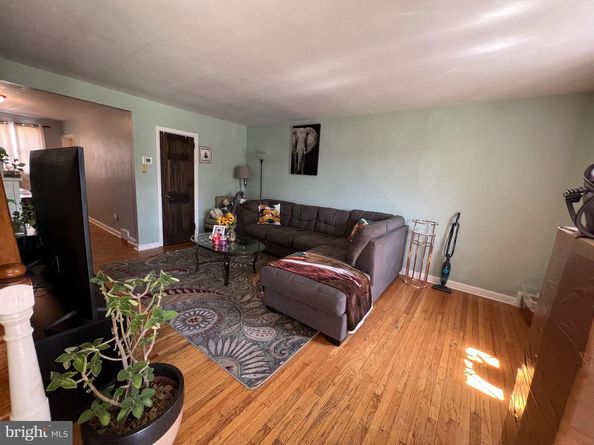 2819 Glenview Street, Philadelphia PA 19149