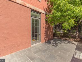 215 I Street NE 105, Washington DC 20002