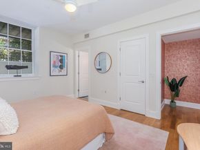 215 I Street NE 105, Washington DC 20002