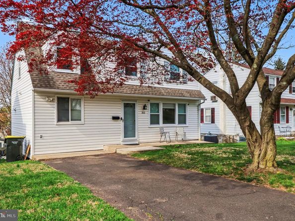 312 Woodlawn Avenue, Willow Grove PA 19090