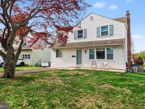 312 Woodlawn Avenue, Willow Grove PA 19090