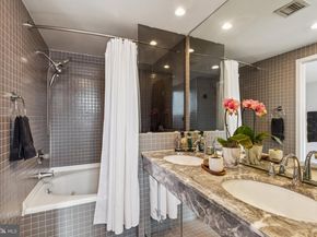 2217 Delancey Place 6, Philadelphia PA 19103