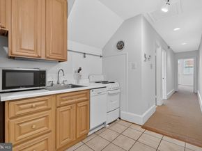 1944 Calvert Street NW, Washington DC 20009
