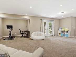 3424 Silver Maple Place, Falls Church VA 22042