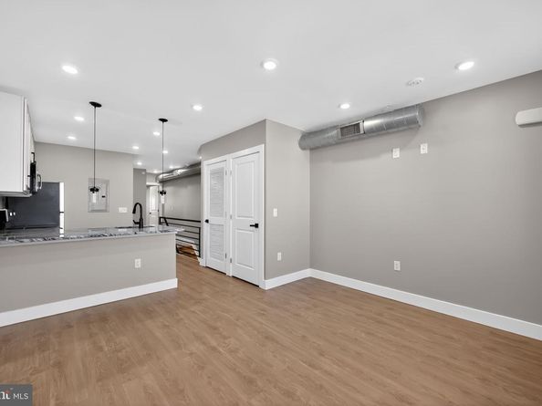 707 Edgemore Road, Philadelphia PA 19151