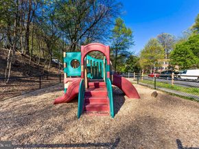 5003 10TH Street S 5, Arlington VA 22204