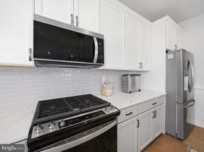 83 Cedar Circle, Levittown PA 19055