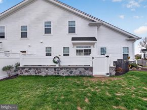 83 Cedar Circle, Levittown PA 19055