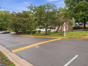 3310 S 28TH Street S 102, Alexandria VA 22302
