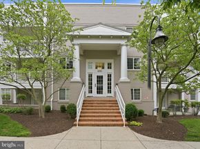 4081 S Four Mile Run Drive 103, Arlington VA 22204
