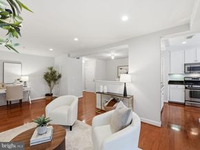4081 S Four Mile Run Drive 103, Arlington VA 22204