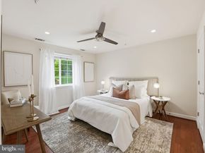4081 S Four Mile Run Drive 103, Arlington VA 22204