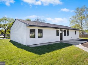 30 Orangewood Drive, Levittown PA 19057