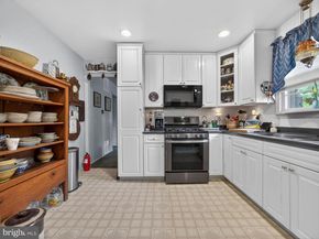 1 Upton Lane, Yardley PA 19067