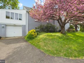 795 N Hills Avenue, Glenside PA 19038