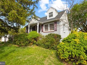 795 N Hills Avenue, Glenside PA 19038