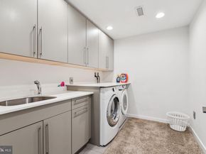 206 N 22nd Street E, Philadelphia PA 19103