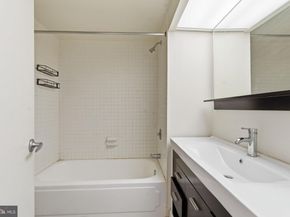 1326 Spruce Street 1903, Philadelphia PA 19107