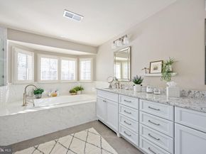 47787 Brawner Place, Sterling VA 20165