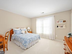 47787 Brawner Place, Sterling VA 20165