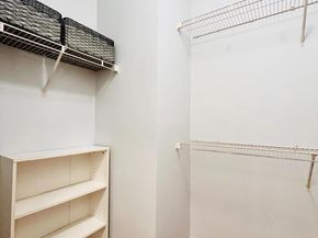 4860 Eisenhower Avenue 484, Alexandria VA 22304