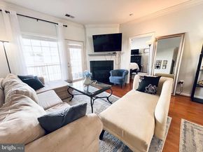 4860 Eisenhower Avenue 484, Alexandria VA 22304