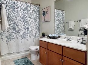 4860 Eisenhower Avenue 484, Alexandria VA 22304