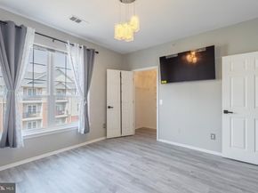 1581 Spring Gate Drive 5403, Mclean VA 22102